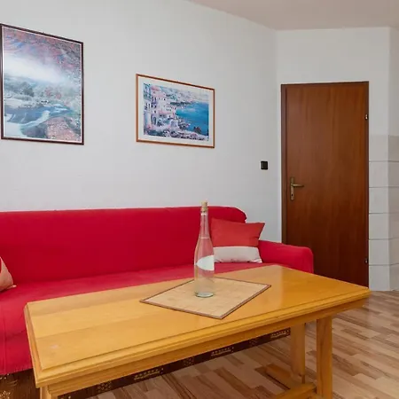 Apartment Pisak 15177b *