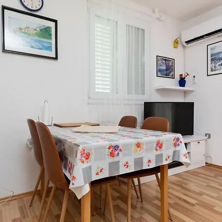 Pisak 15177b Apartment